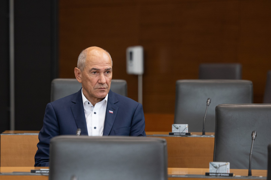 SDS napoveduje tožbe zaradi obtožb o povezavah z Black Cube